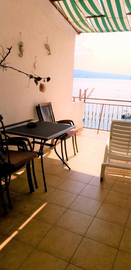 Adriatic Beach Suites Omis Bagian luar foto