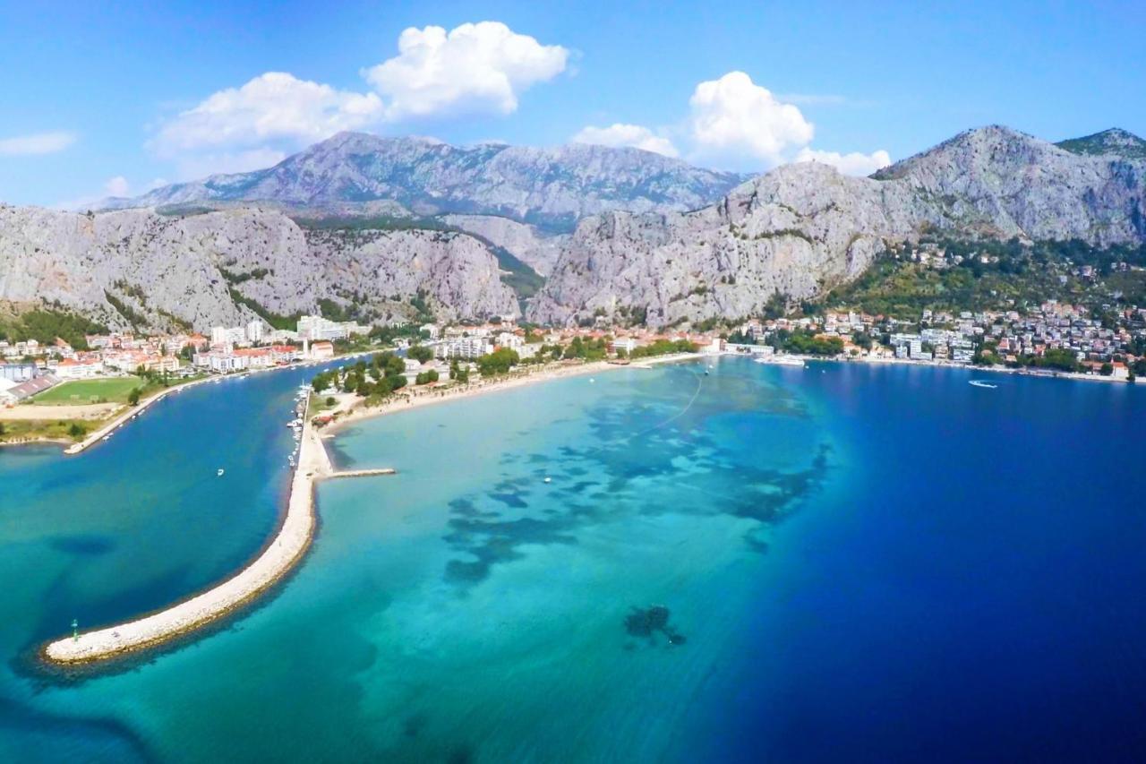 Adriatic Beach Suites Omis Bagian luar foto