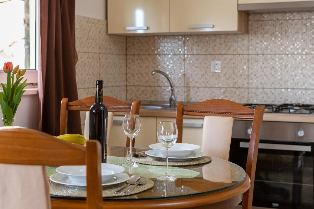 Adriatic Beach Suites Omis Bagian luar foto