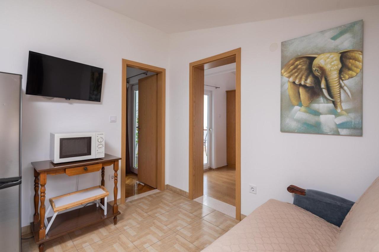 Adriatic Beach Suites Omis Bagian luar foto