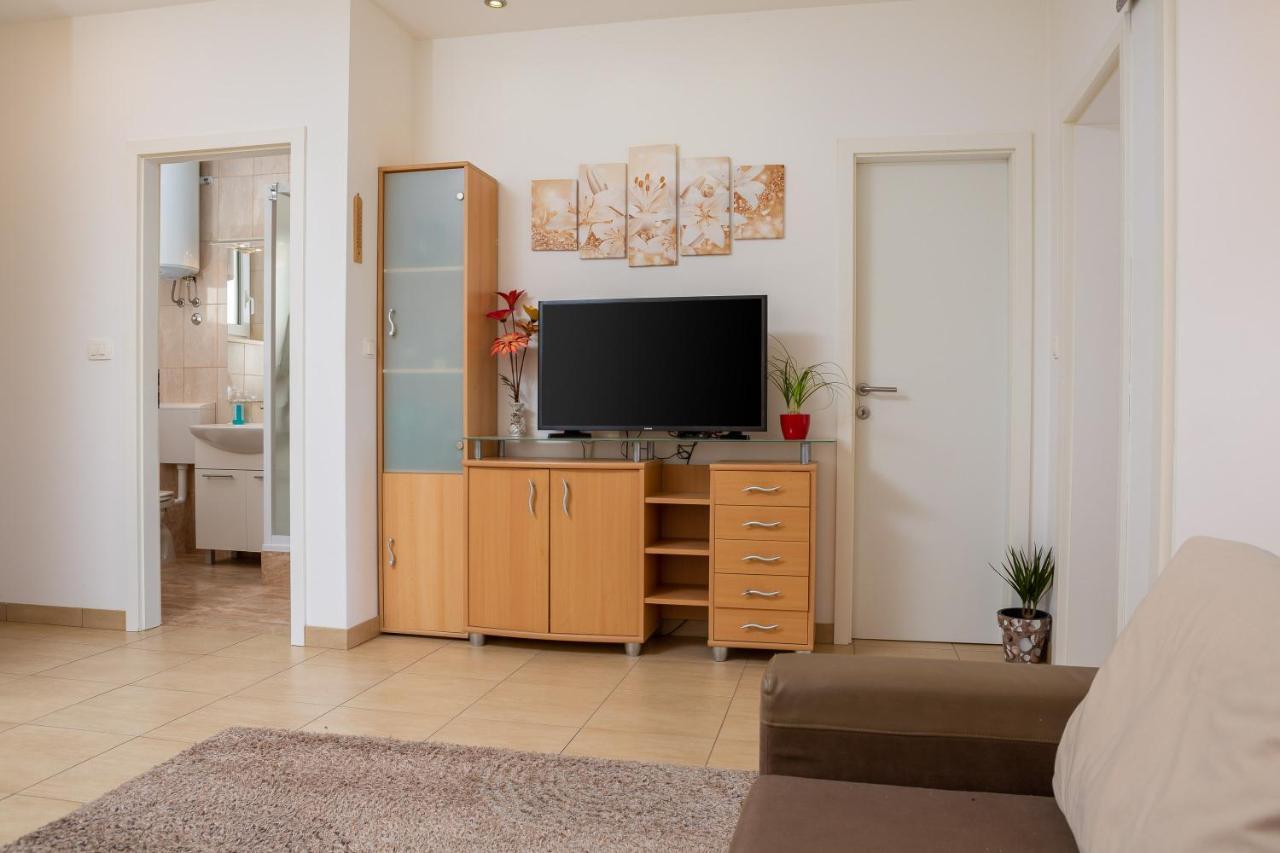 Adriatic Beach Suites Omis Bagian luar foto